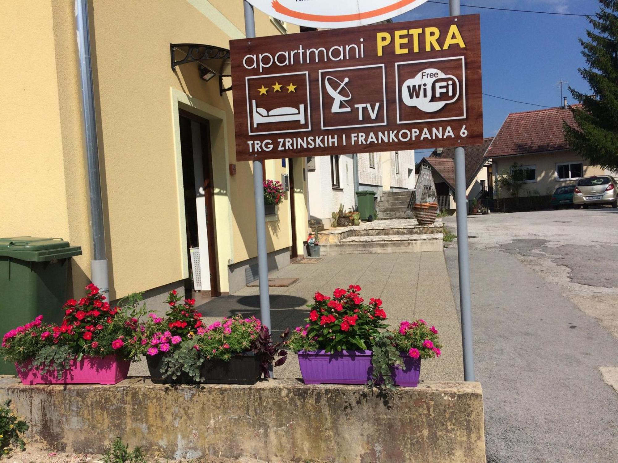 Apartments Petra Slunj Luaran gambar